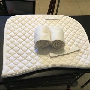 White Quilted horse Saddle Pad with two polo leg wraps